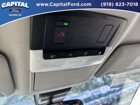 Used 2025 Nissan Altima 2.5 SV AWD/4WD image 32