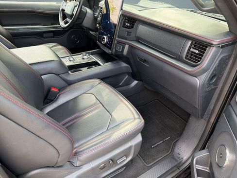 Used 2024 Ford Expedition Limited AWD/4WD image 31