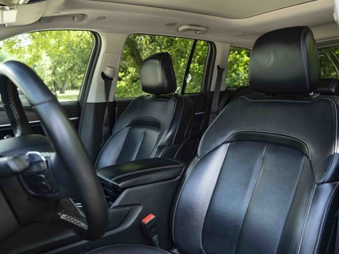 Used 2022 Jeep Grand Cherokee Limited RWD image 16