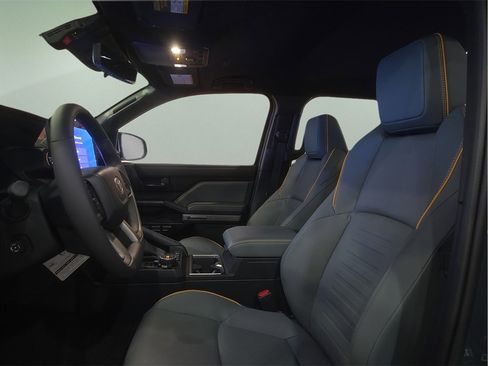 New 2025 Toyota 4Runner Trailhunter image 18