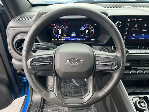 Used 2024 Chevrolet Colorado Trail Boss w/ Advanced Trailering Package image 11