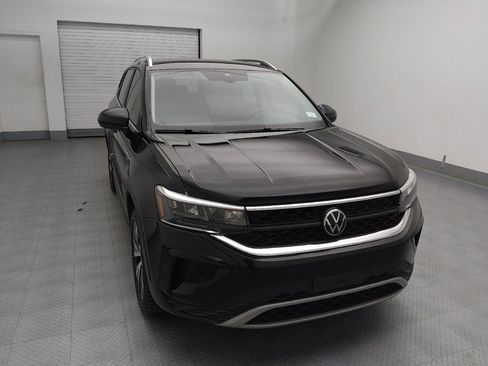 Used 2023 Volkswagen Taos SE FWD image 14
