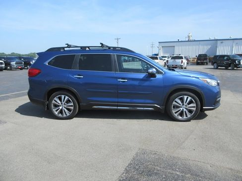 Used 2019 Subaru Ascent Touring w/ Popular Package #2A AWD/4WD image 2