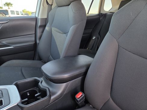 Used 2024 Toyota RAV4 LE image 29