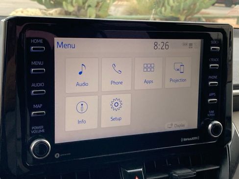 Used 2021 Toyota Corolla LE image 18