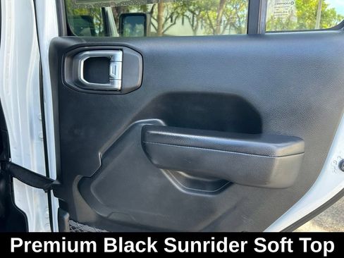 Used 2021 Jeep Wrangler Unlimited Sport AWD/4WD image 31