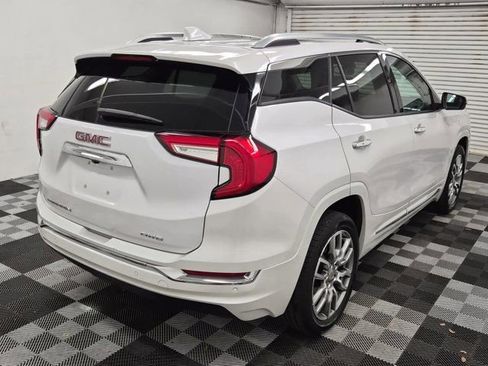Used 2023 GMC Terrain Denali image 9
