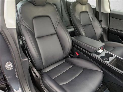 Used 2023 Tesla Model 3 Performance image 20