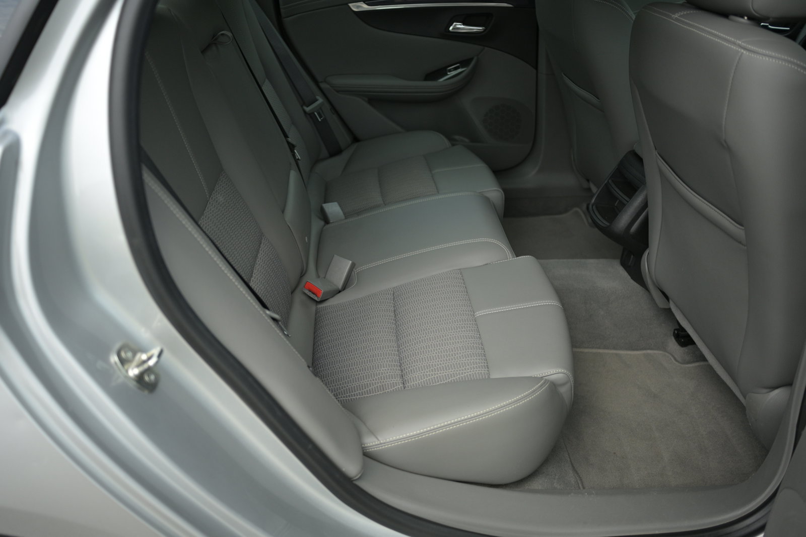 Used 2019 Chevrolet Impala LS FWD image 46