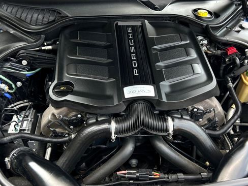 Used 2015 Porsche Panamera 4S image 46