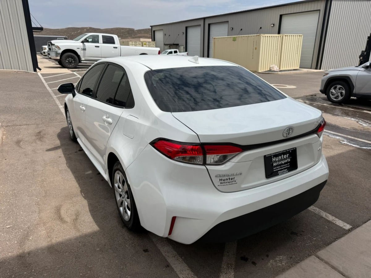 Used 2024 Toyota Corolla LE FWD image 6