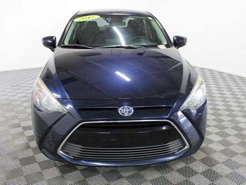 Used 2017 Toyota Yaris iA FWD image 9