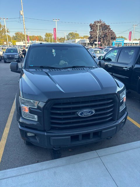 Used 2016 Ford F150 XLT w/ Equipment Group 302A Luxury AWD/4WD image 2