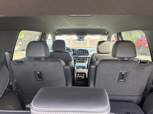 New 2025 Chevrolet Traverse LT w/ Driver Confidence Package image 10