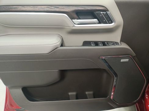 New 2026 GMC Sierra 2500 SLT w/ SLT Premium Package image 26