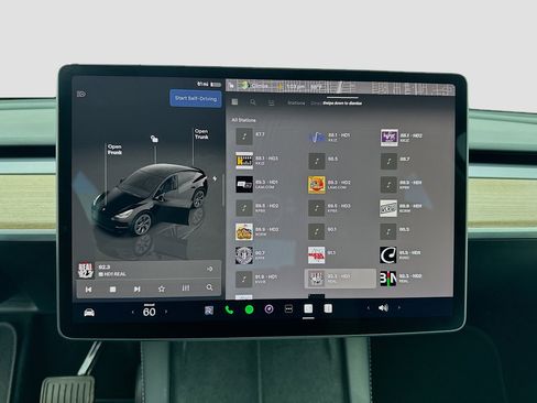 Used 2024 Tesla Model Y Long Range RWD image 11