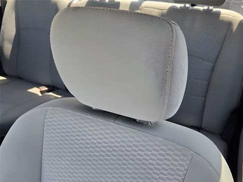 Used 2020 RAM 1500 Classic SLT RWD image 22