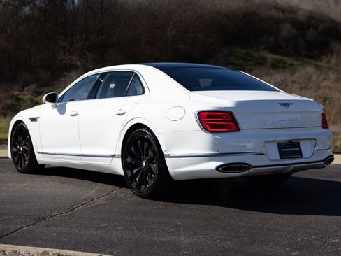 New 2026 Bentley Flying Spur image 9