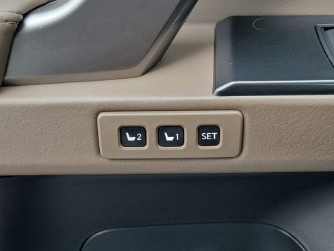 Used 2022 Lexus GX 460 Premium image 25