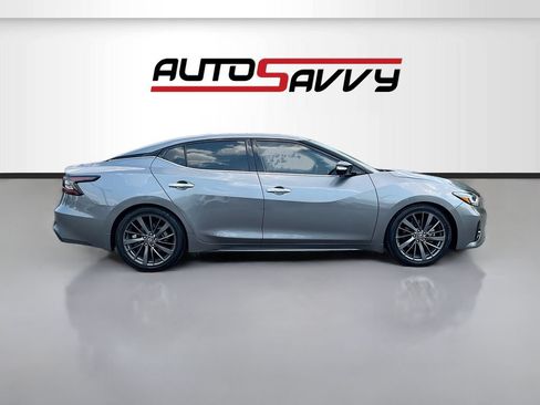 Used 2023 Nissan Maxima Platinum w/ Sport Mat Group FWD image 8