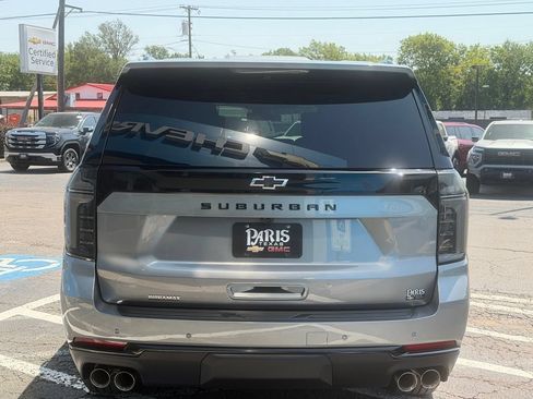 New 2026 Chevrolet Suburban Z71 w/ Z71 Off-Road Package AWD/4WD image 4