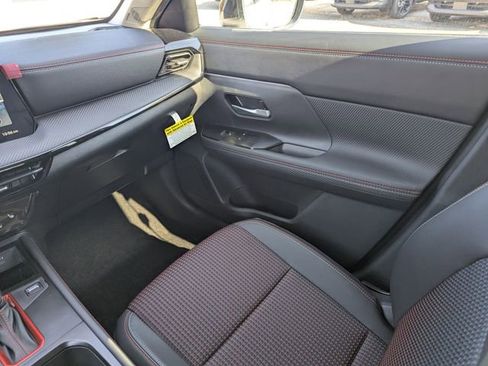New 2026 Nissan Kicks SR w/ Cold Weather Package image 16