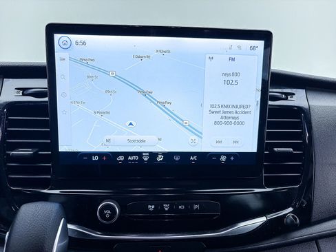 Used 2023 Ford Transit 350 XLT image 4