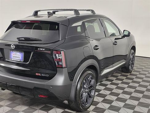 New 2026 Nissan Kicks SR AWD/4WD image 4