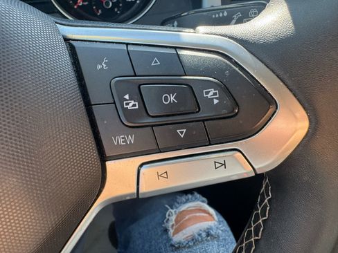 Used 2021 Volkswagen Atlas SE image 19