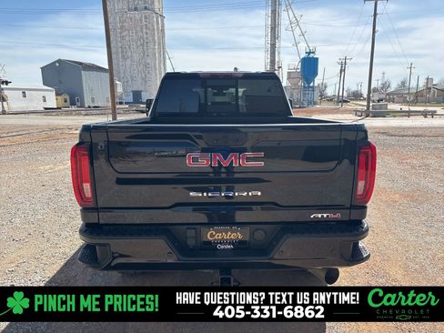 Used 2023 GMC Sierra 2500 AT4 w/ AT4 Preferred Package image 7