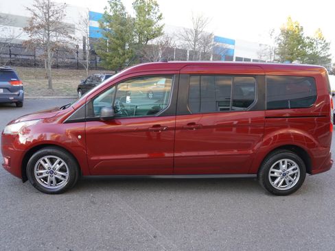 Used 2019 Ford Transit Connect XLT w/ XLT Premium Package image 4