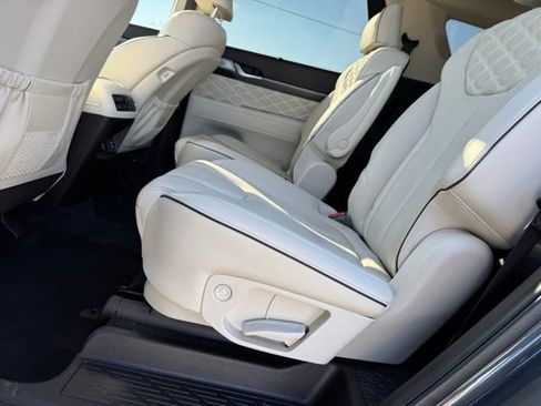 Used 2020 Hyundai Palisade Limited image 11