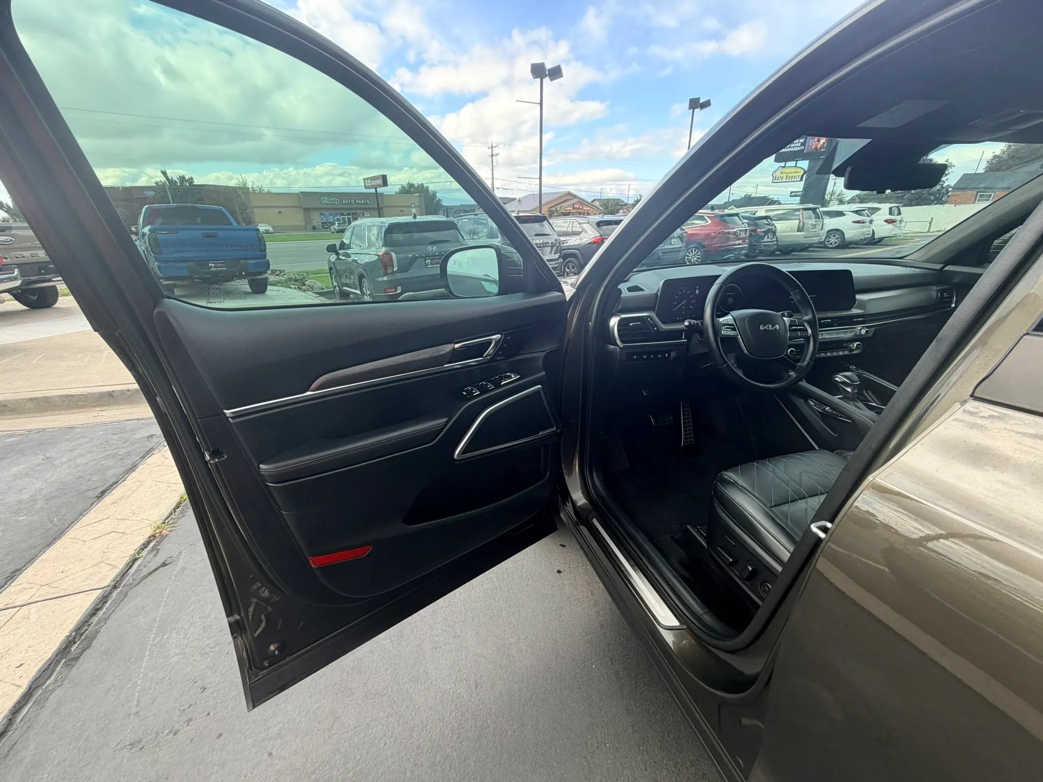 Used 2024 Kia Telluride SX Prestige X-Line AWD/4WD image 9