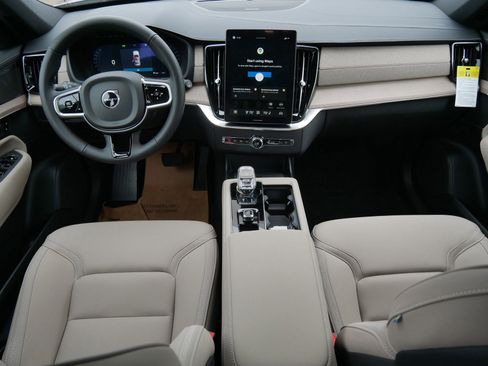 New 2026 Volvo XC90 B6 Plus image 7