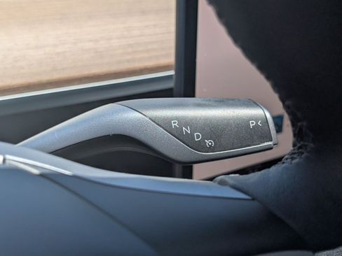 Used 2023 Tesla Model 3 Standard Range RWD image 12