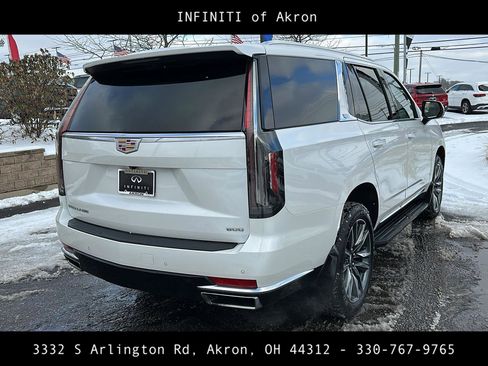 Used 2022 Cadillac Escalade Luxury image 12