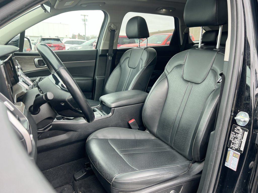 Used 2023 Kia Sorento S w/ Panoramic Sunroof Package AWD/4WD image 19