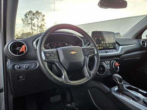 Used 2024 Chevrolet Blazer LT image 11