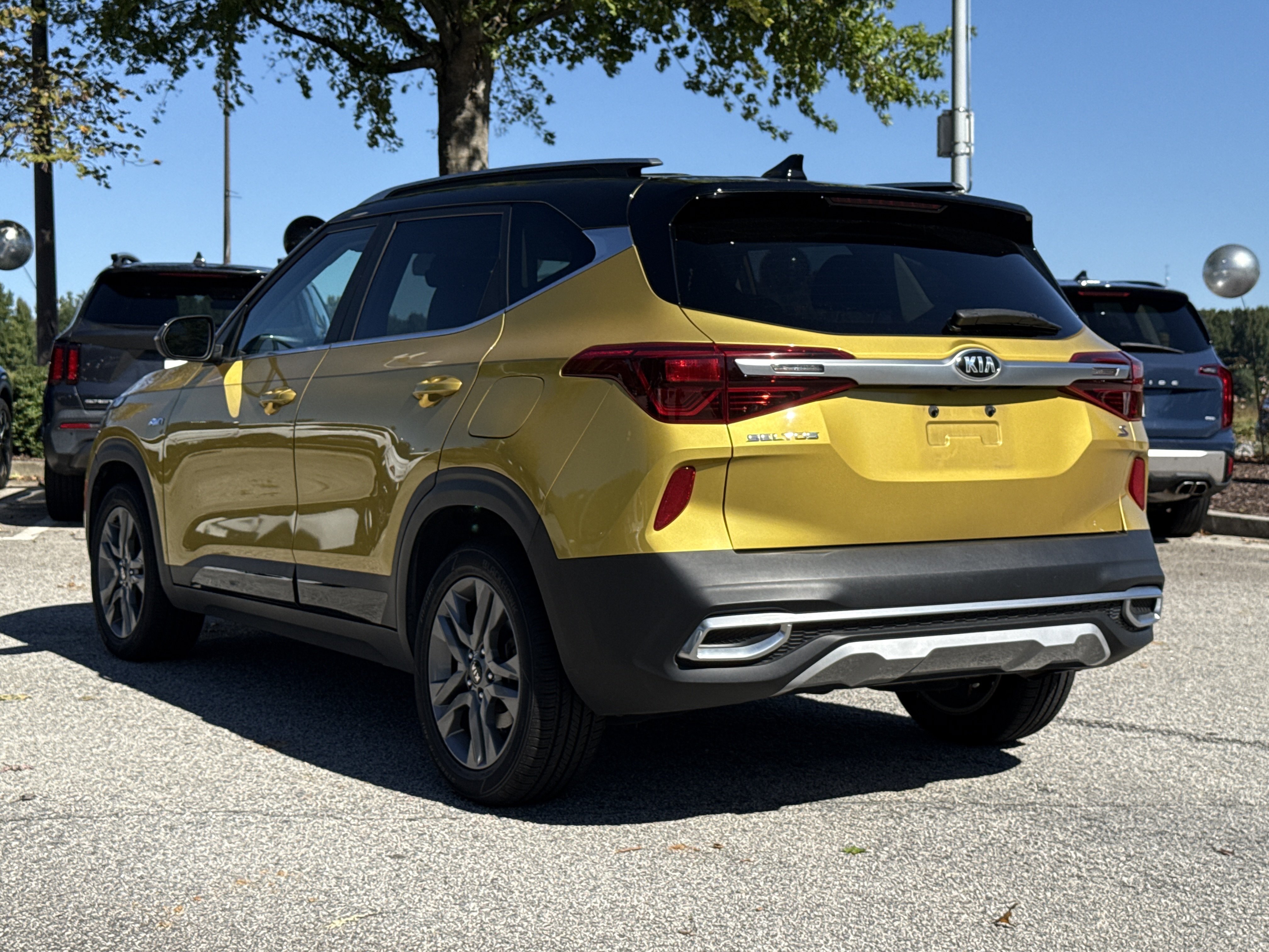 Used 2021 Kia Seltos S AWD/4WD image 21