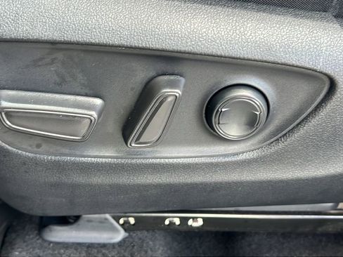 Certified 2021 Toyota RAV4 XLE w/ Convenience Package FWD image 19