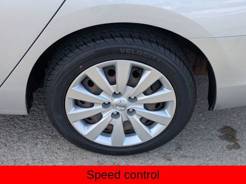 Used 2019 Nissan Sentra S image 8