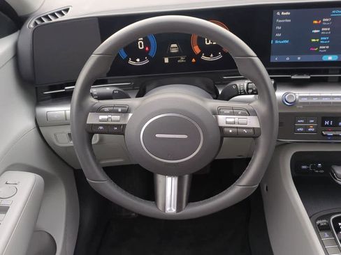 Used 2025 Hyundai Kona SEL image 21