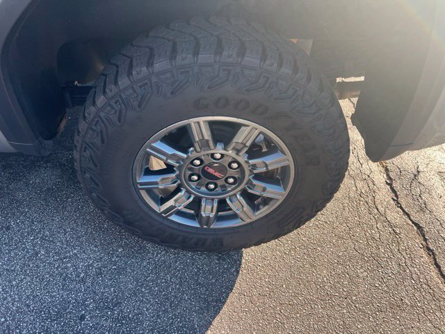 Used 2025 GMC Sierra 1500 AT4X AWD/4WD image 15