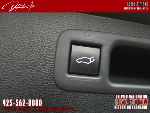 Used 2021 Toyota Highlander Platinum image 11