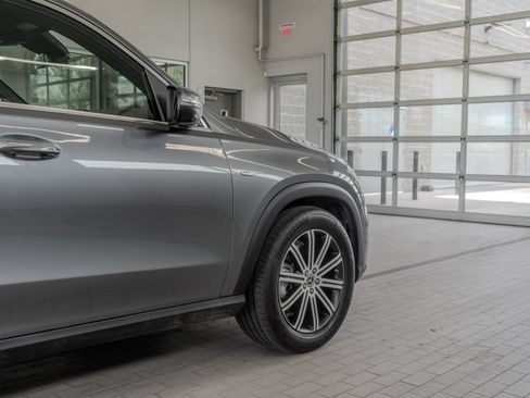 Certified 2025 Mercedes-Benz GLE 450e 4MATIC image 30