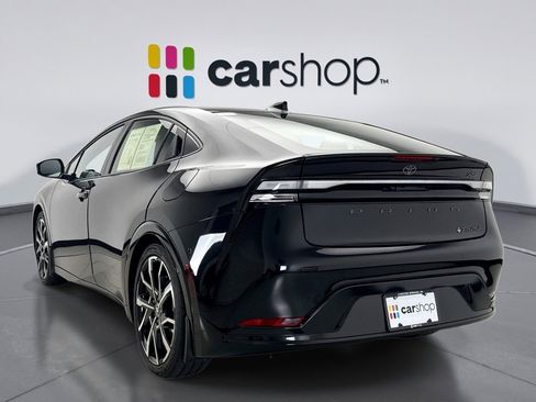 Used 2024 Toyota Prius Prime Premium w/ Advanced Technology Package image 3