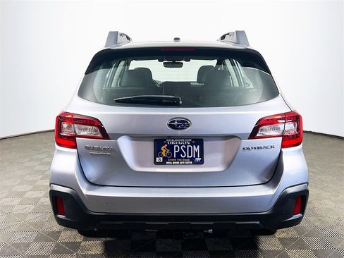 Used 2019 Subaru Outback 2.5i image 7