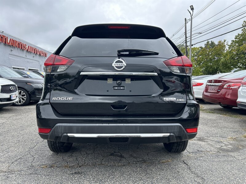 Used 2019 Nissan Rogue S w/ Special Edition Package AWD/4WD image 5