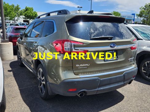 Used 2024 Subaru Ascent Touring w/ Popular Package #2 AWD/4WD image 4