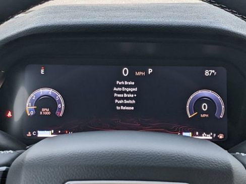 New 2025 Jeep Grand Cherokee L Laredo w/ Luxury Tech Group I RWD image 23
